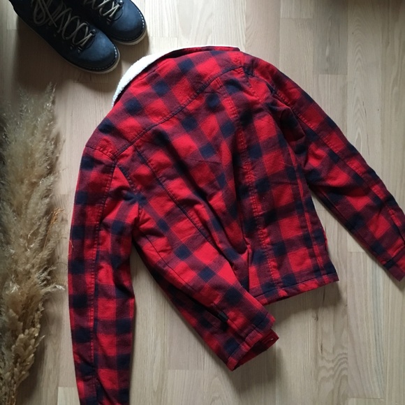 Plaid Flannel Jacket with Fleece Collar - Picture 7 of 8